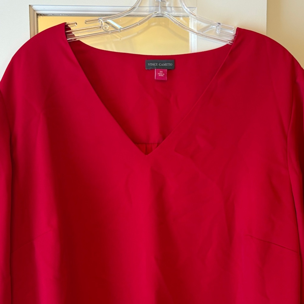 2X Vince Camuto Bold Red V-Neck Blouse Ruffle sleeves worn once